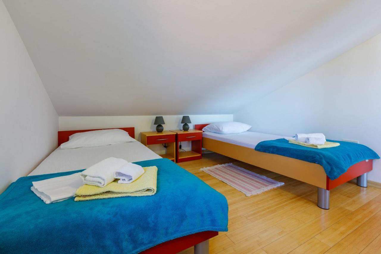 Apartments Robic Selce Εξωτερικό φωτογραφία
