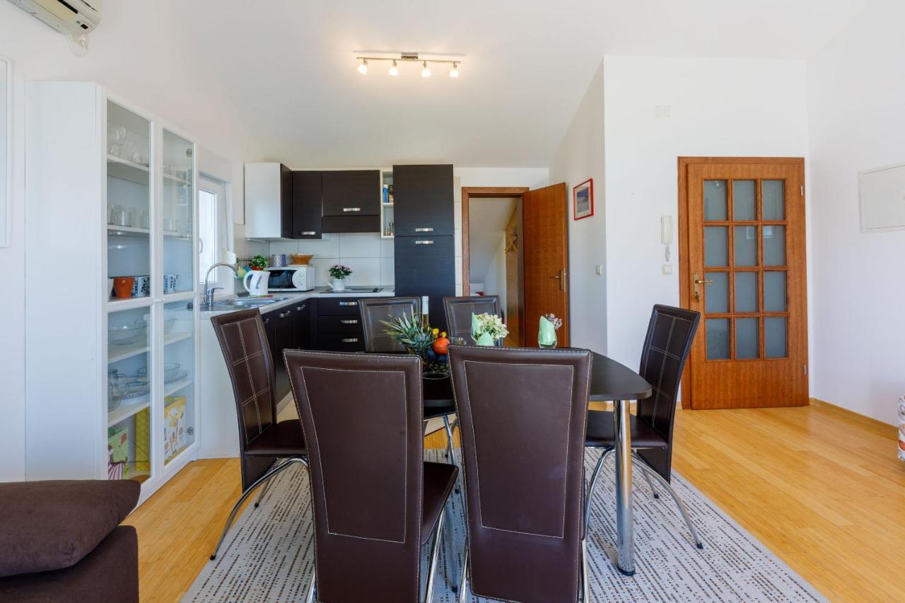 Apartments Robic Selce Εξωτερικό φωτογραφία
